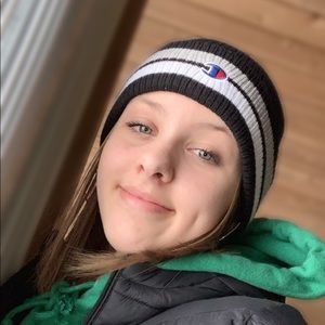 Meet your Posher, Daphnee